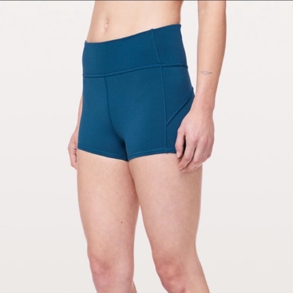 lululemon athletica Pants - In movement short